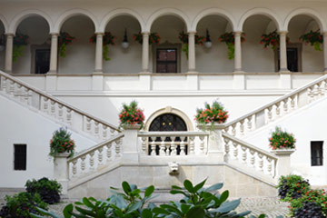 uj2